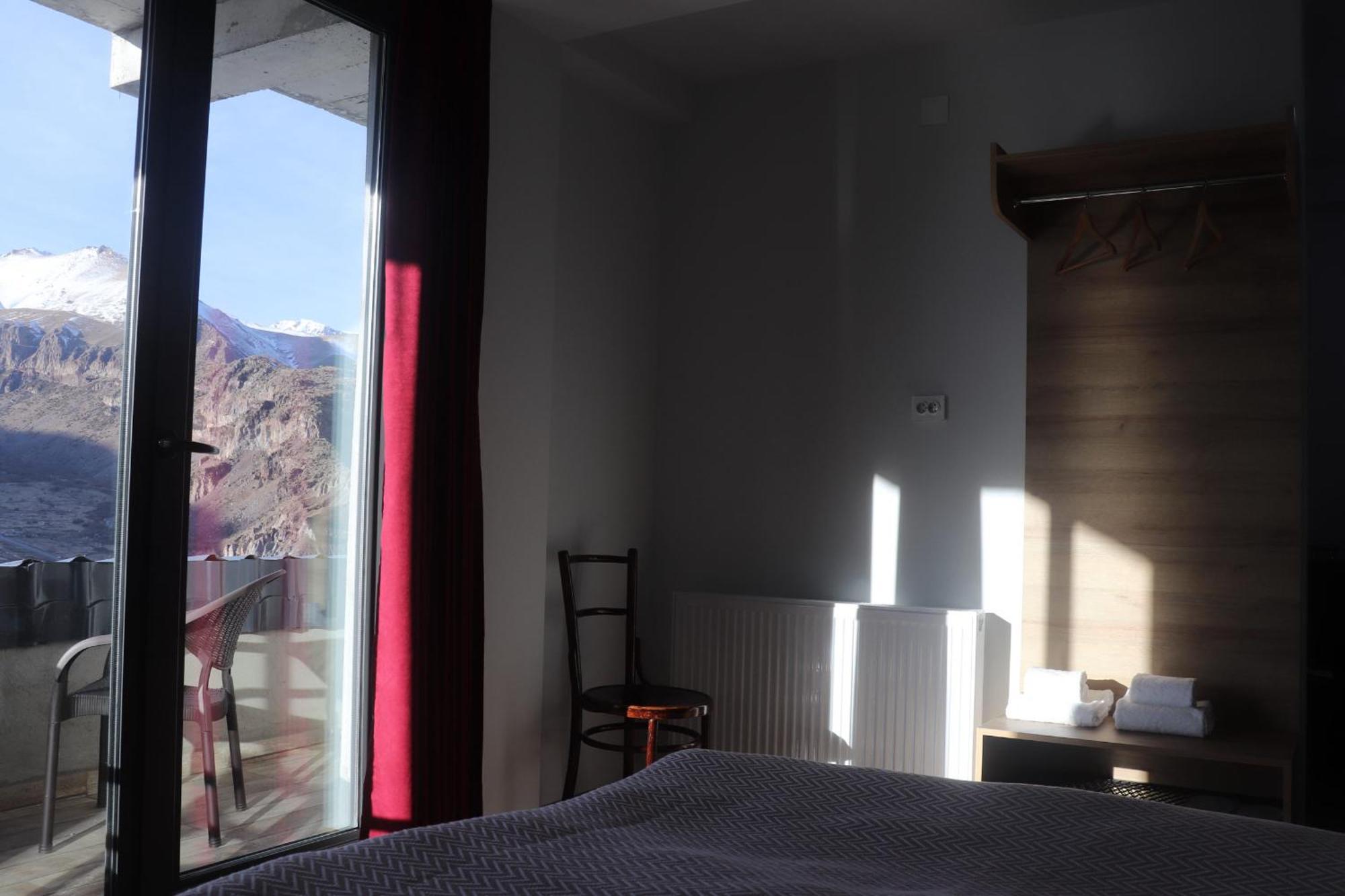Rooftop Kazbegi Zimmer foto